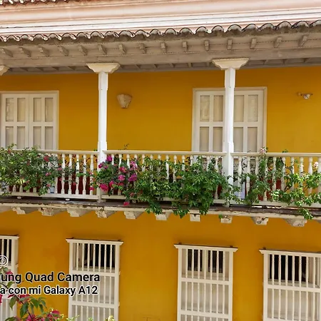 Junto Al Mar En Centro Historico .